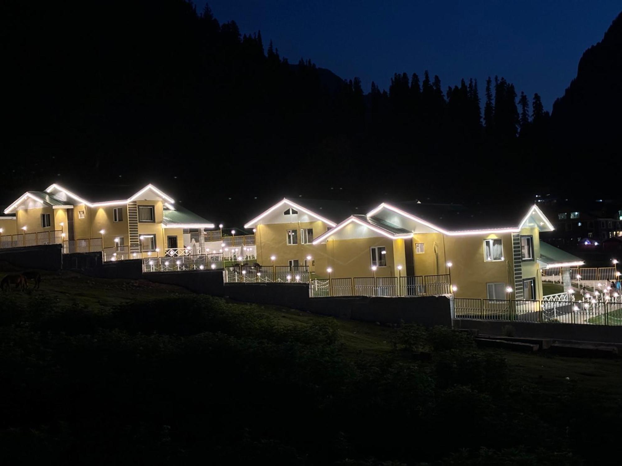 Arco Hotels & Resorts Sonamarg Bagian luar foto