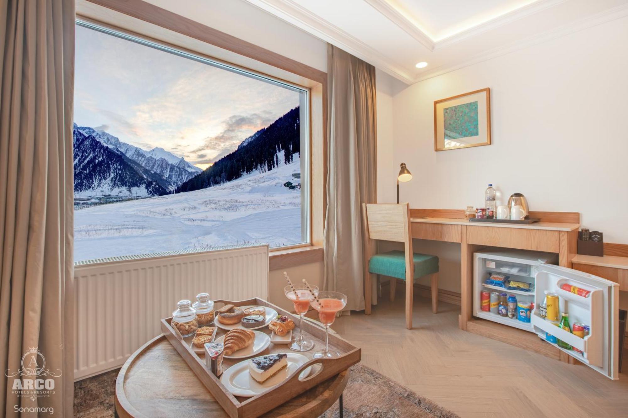 Arco Hotels & Resorts Sonamarg Bagian luar foto